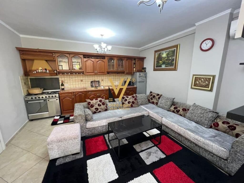 Jepet Apartament 2+1+ballkon me qera te Rruga Islam Alla 82 m2 3