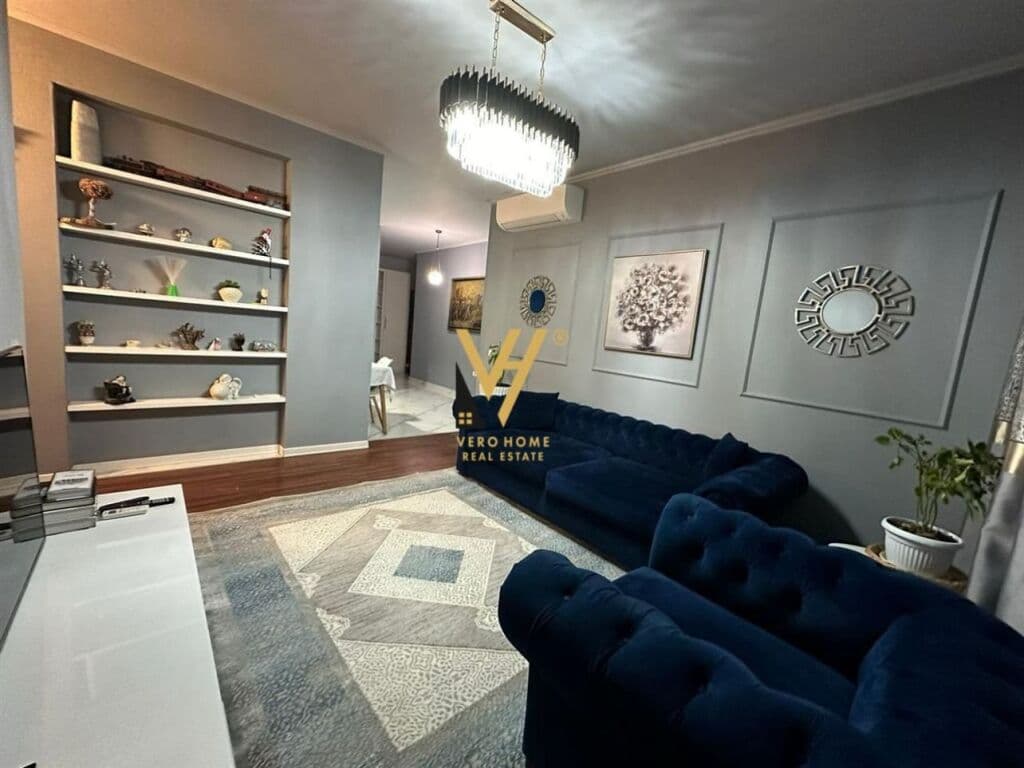 Jepet Apartament 2+1+ballkon me qera te Kodra e Diellit 102 m2