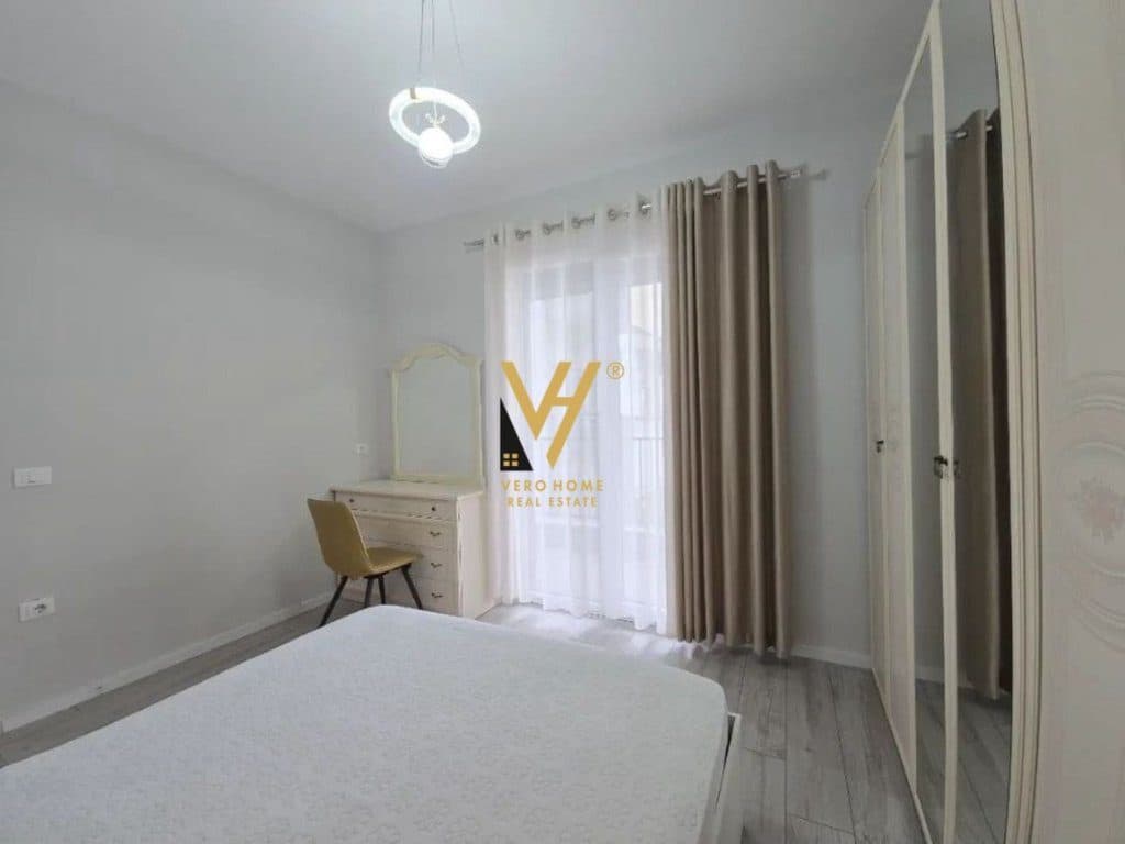 JEPET APARTAMENT 1+1+BLK ME QERA TE KOMUNA E PARISIT 730 EURO 4