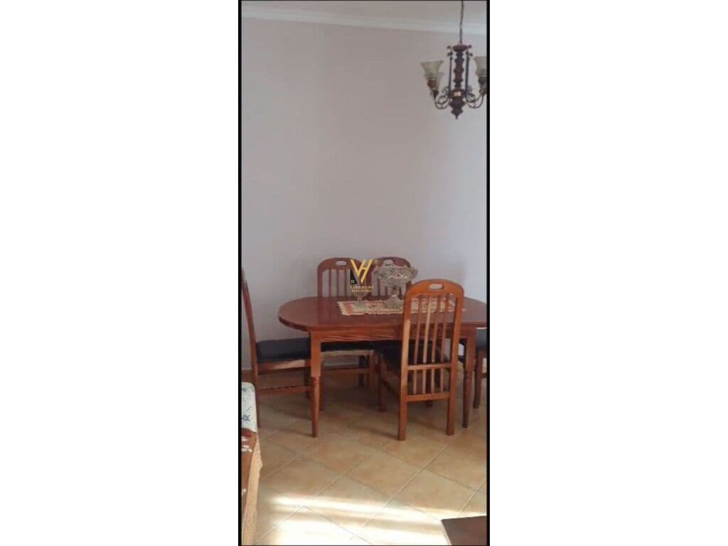 Jepet Apartament 2+1+ballkon me qera te 9 Katshet 95 m2 2
