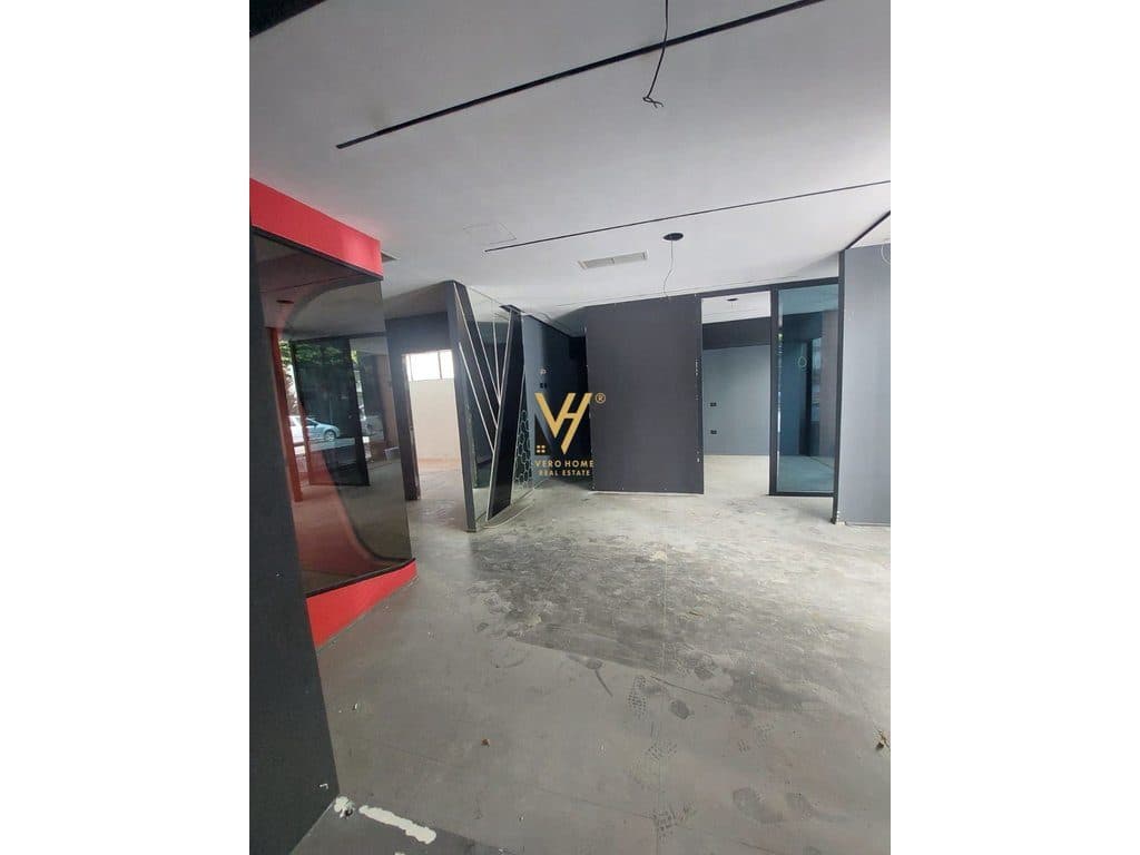 JEPET MAGAZINE 550 M2 ME QERA NE DON BOSKO 3.000 EURO 3