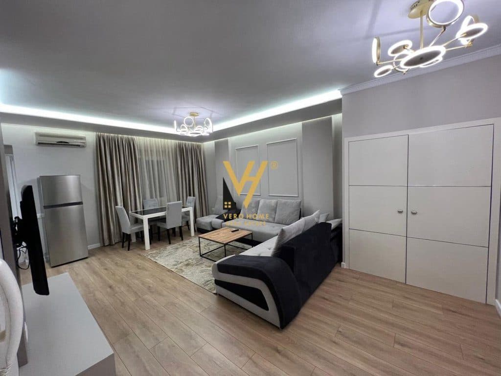 JEPET APARTAMENT 2+1 ME QERA TE KODRA E DIELLIT 1- 60.000 LEKE
