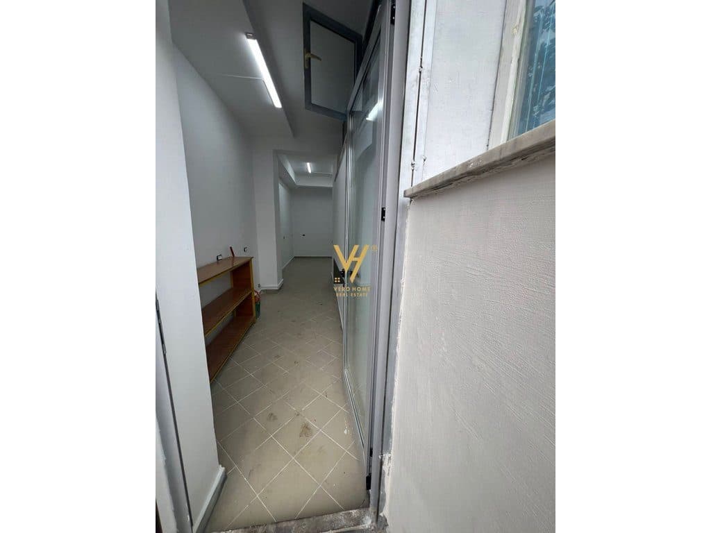 JEPET DYQAN 22 M2 ME QERA TE KOPSHTI BOTANIK 37.000 LEKE 2