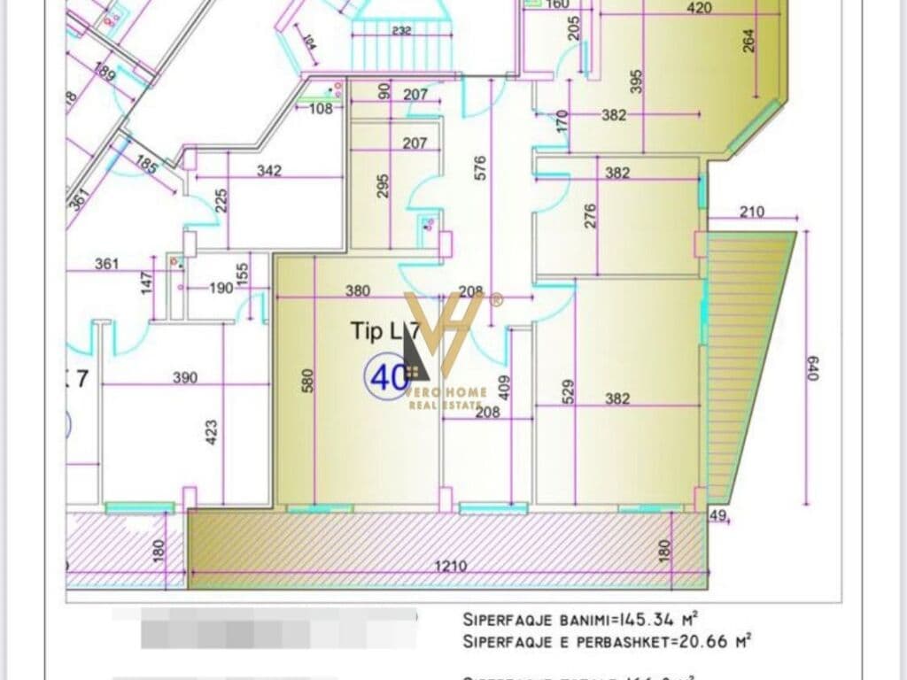 Shitet apartament 3+1+2 te Spitali Amerikan 3 166 m2