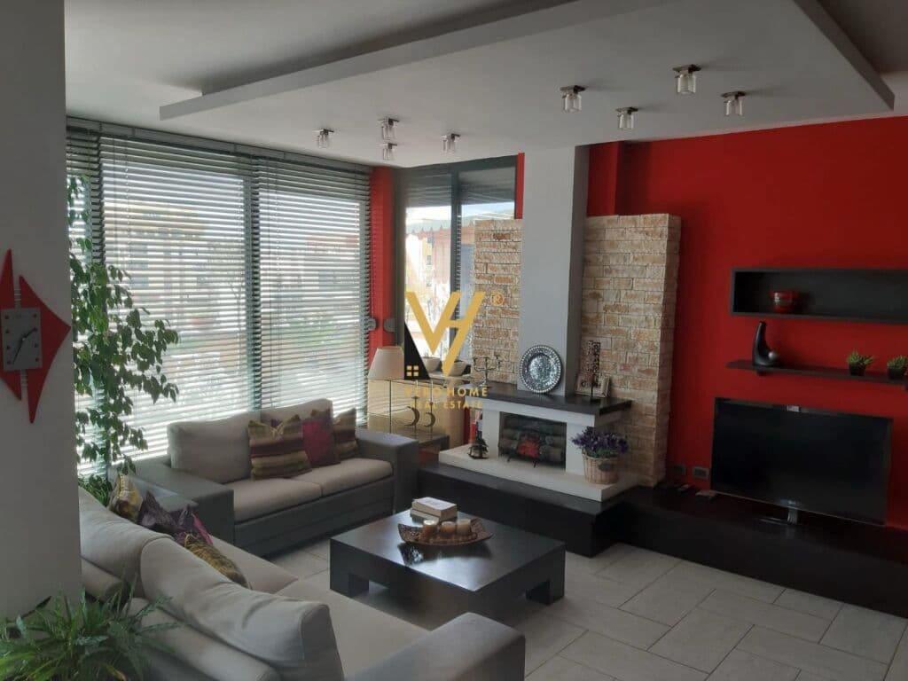 Jepet Apartament 3+1+2+ballkon me qera te 21 Dhjetori 223 m2