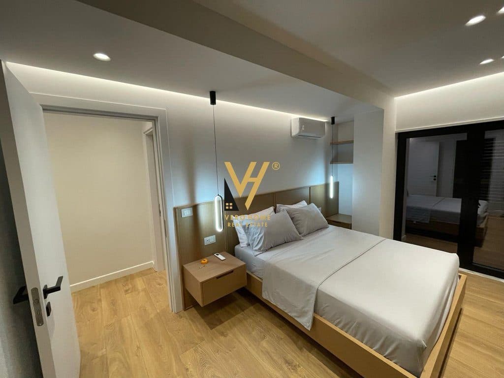JEPET APARTAMENT 3+1+2+BLK ME QERA TE KODRA E DIELLIT 1, 1.500 EURO 4