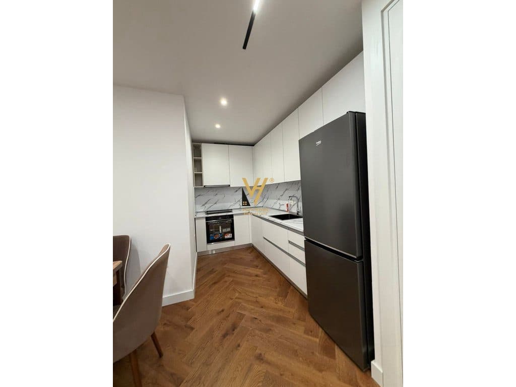 JEPET APARTAMENT 2+1 ME QIRA TE MINE PEZA 1.600 EURO 2