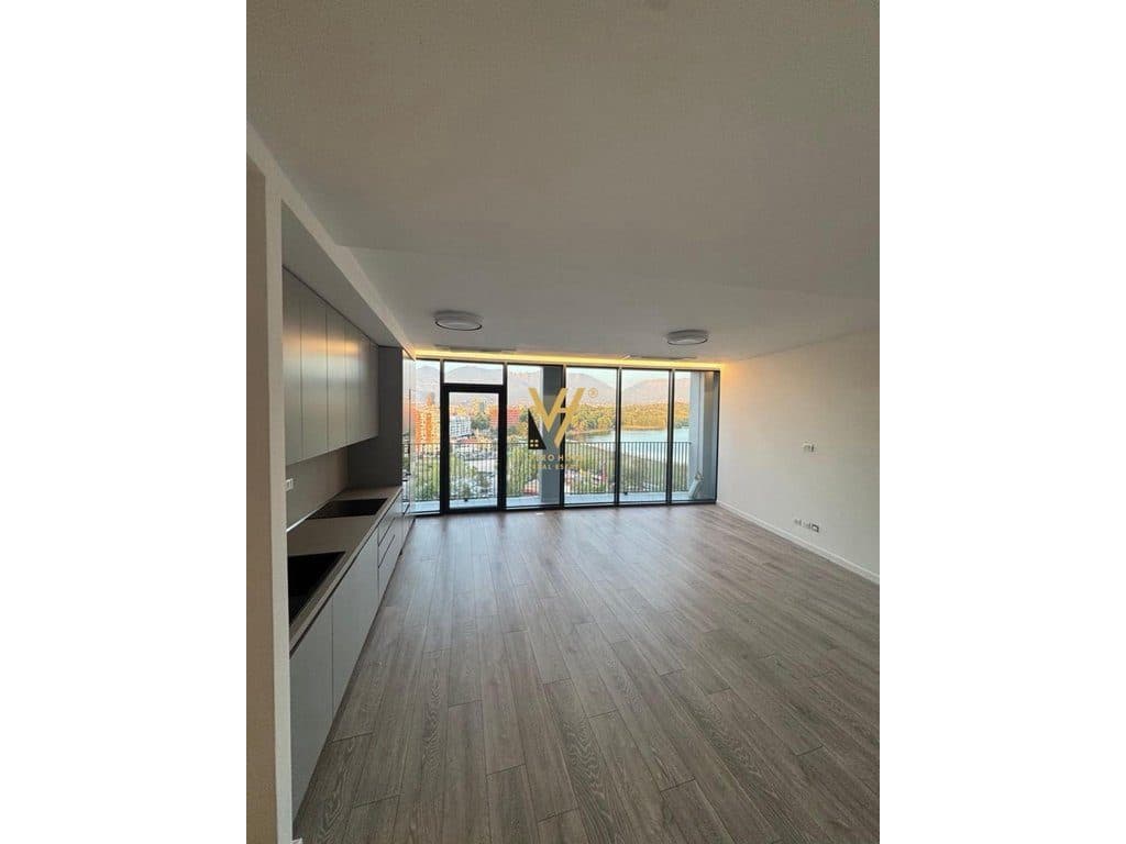 JEPET ZYRE 130 M2 ME QERA TE LAKEVIEW RESIDENCE 1.700 EURO