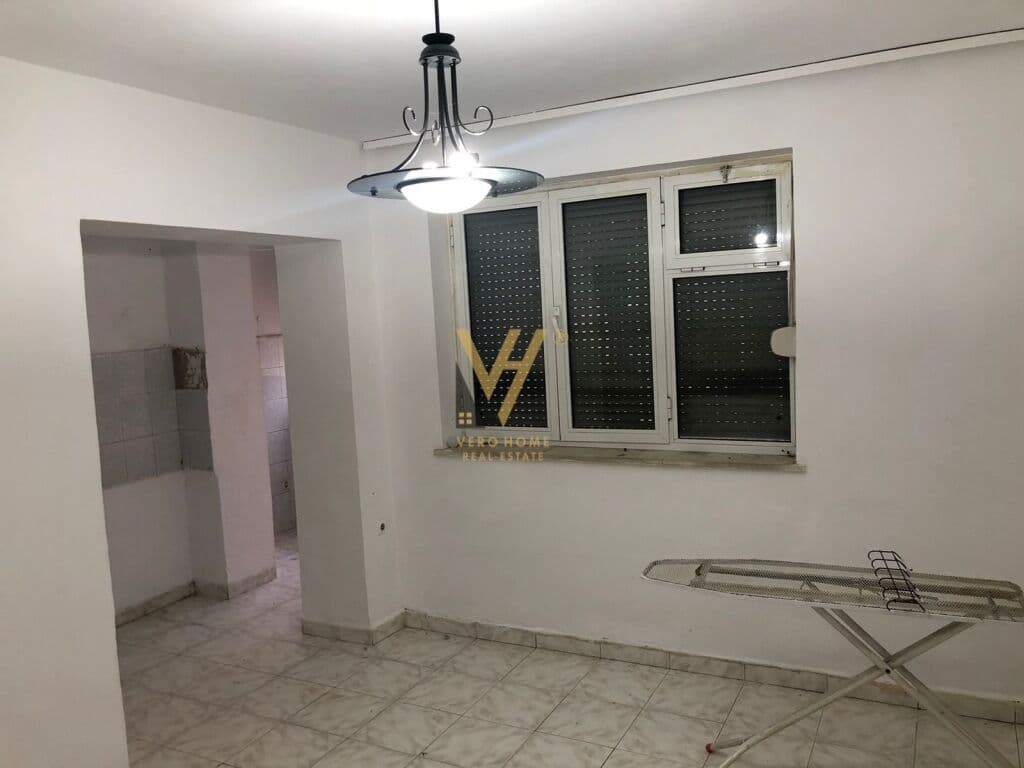 Shitet apartament 1+1 te Ish Restoranr Durresi 56 m2 3