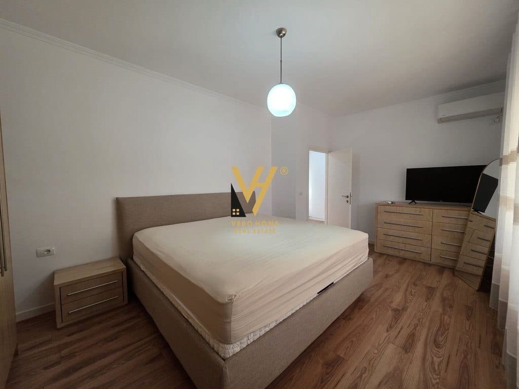 JEPET APARTAMENT 1+1+BLK ME QERA TE RRUGA FERIT XHAJKO 55.000 LEKE 3