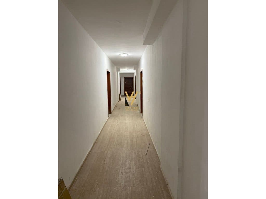 JEPET ZYRE 75 M2 ME QERA TEK AURA, LAPRAKE 600 EURO 3