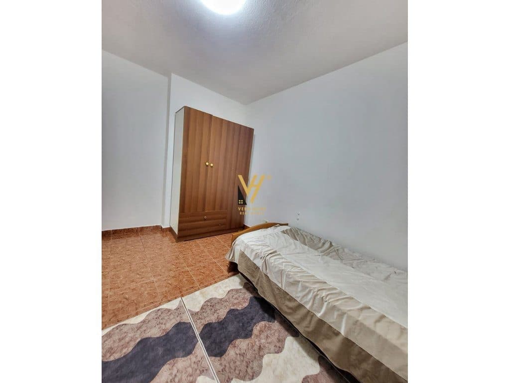 JEPET APARTAMENT 2+1+BLK ME QERA TE SHESHI WILSON 60.000 LEKE 4