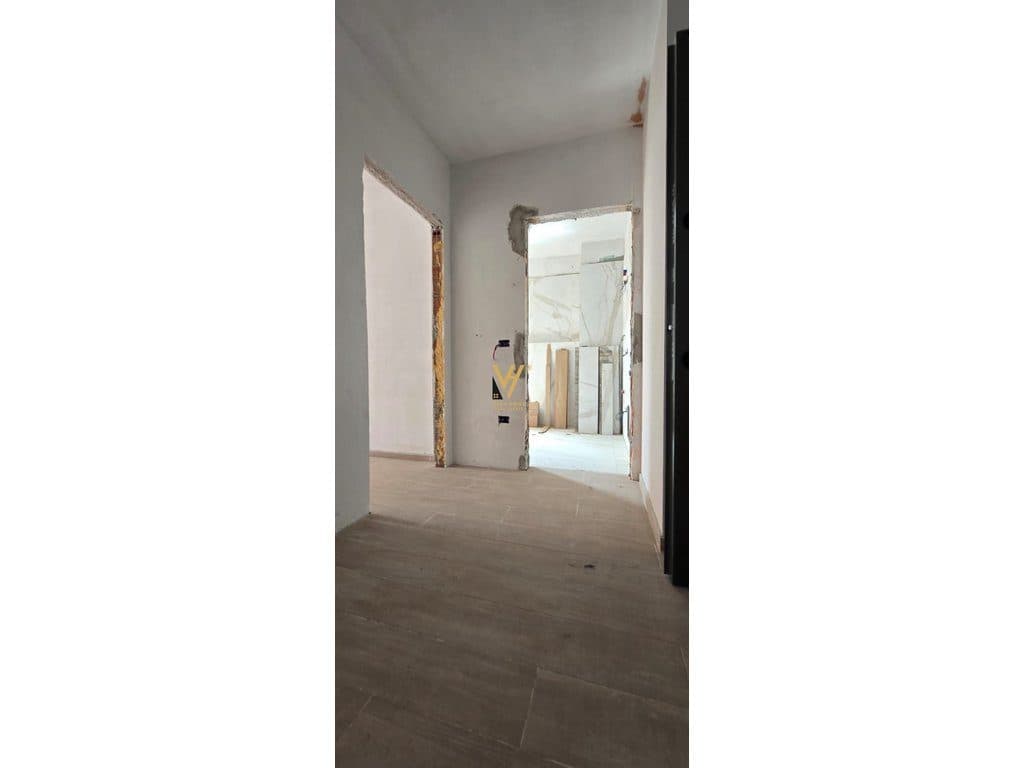SHITET APARTAMENT 1+1 TE BULEVARDI I RI 140.000 EURO 4