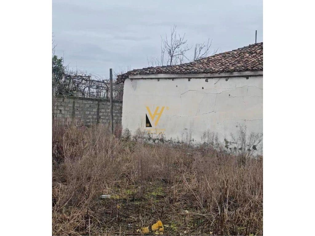 SHITET SHTEPI PRIVATE+TRUALL NE KAVAJE 42.000 EURO 2