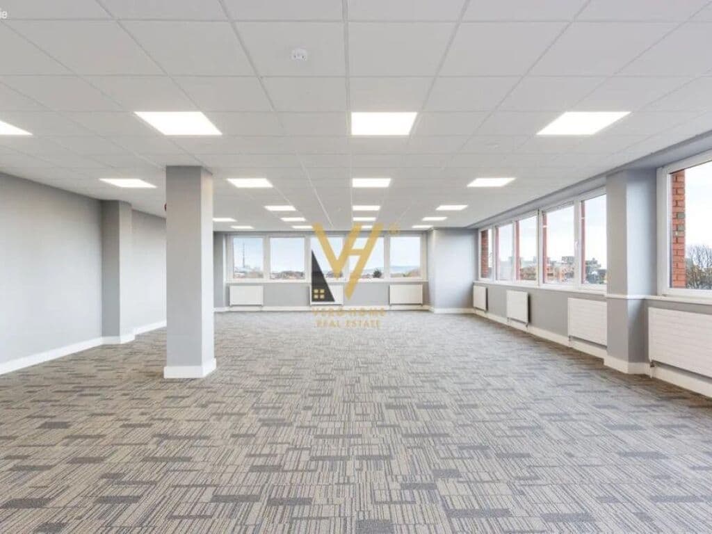 Jepet ambient biznesi me qera pran Stadiumit Air Albani 340 m2