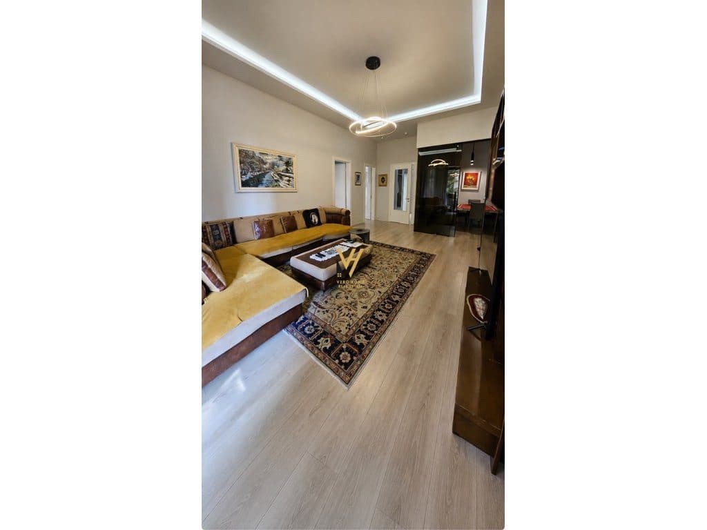 SHITET APARTAMENT 3+1+2+BLK REZIDENCA BETA LIQENI THATE 300.000 EURO