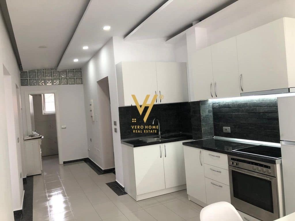 JEPET APARTAMENT 2+1+BLK ME QERA TE BRRYLI 50.000 LEKE 2