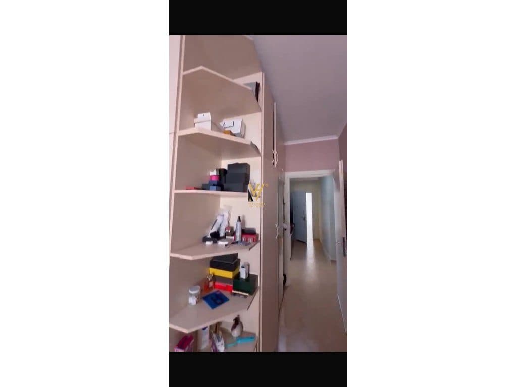 SHITET APARTAMENT 2+1+2+AMBIENT BIZNESI NE QESARAKE 270.000 EURO 3