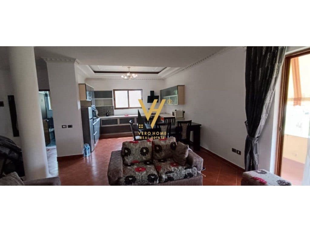 JEPET APARTAMENT 3+1+BLK ME QERA NE SHKOZE 600 EURO 2