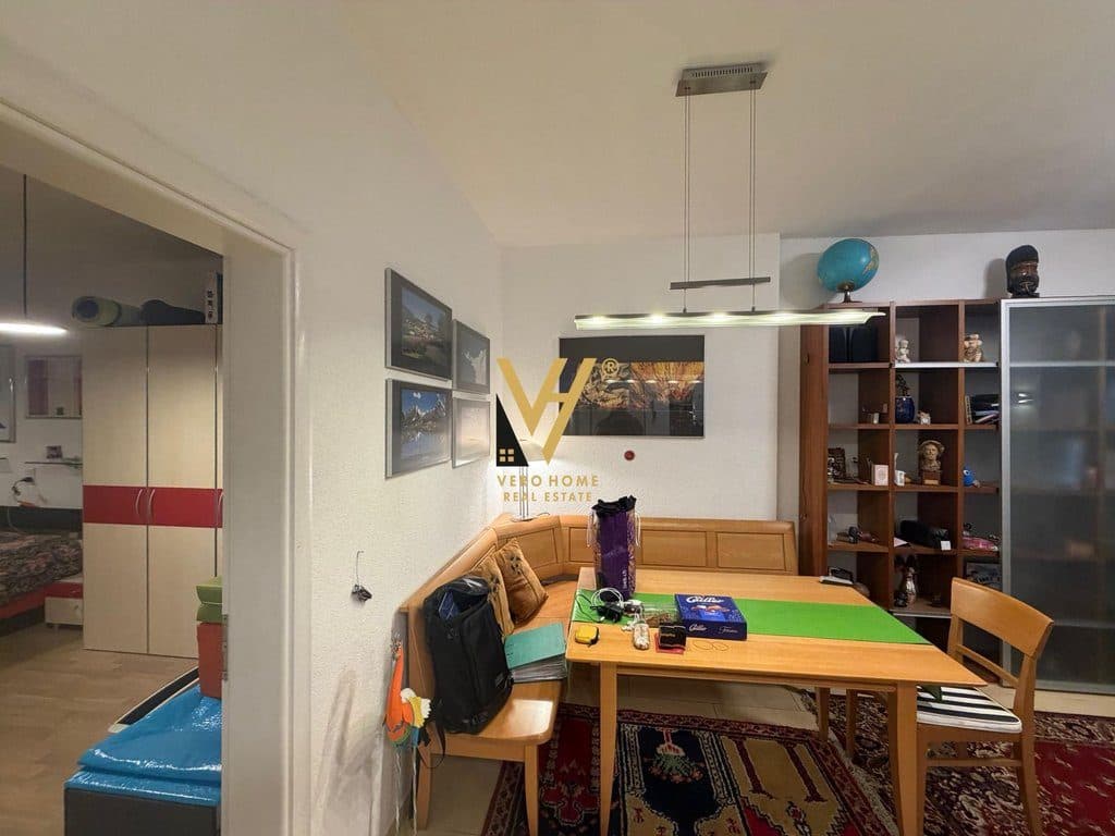 JEPET APARTAMENT 2+1+3BLK ME QIRA NE QENDER 150.000 LEKE