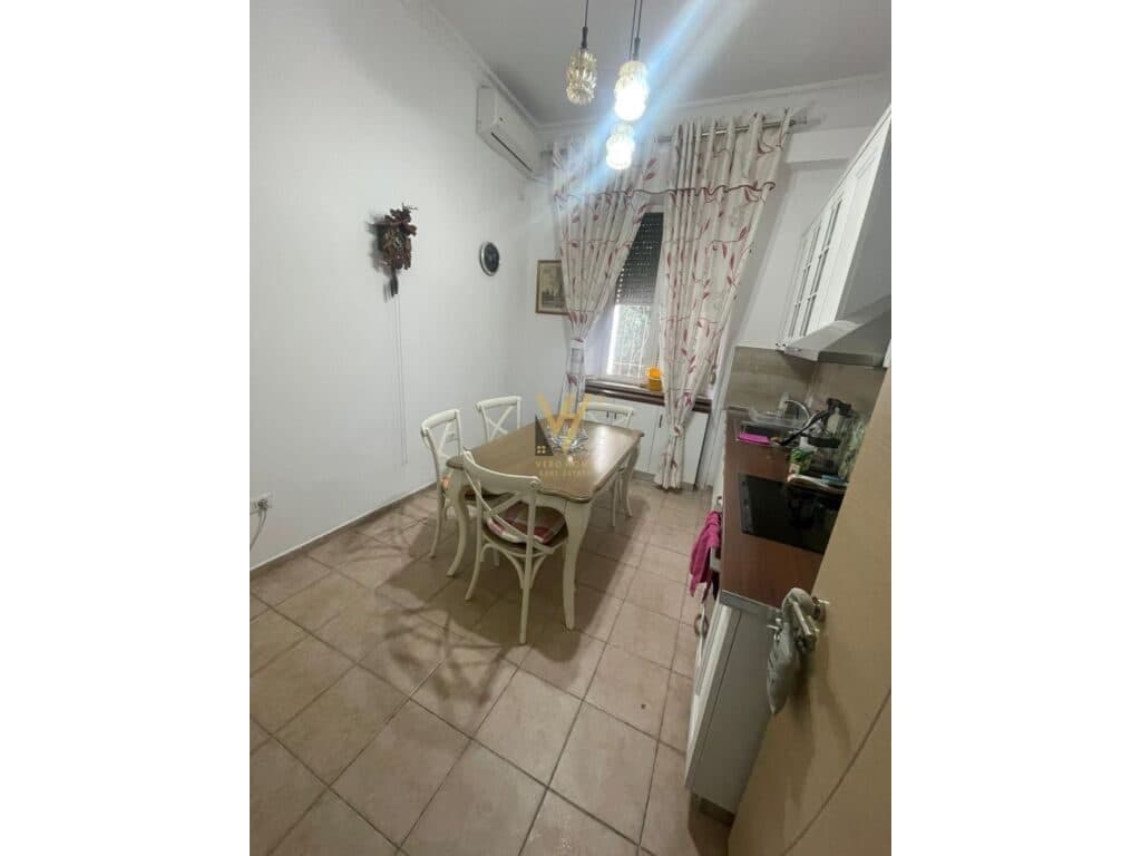 Shitet apartament 2+1+2ballkon te Stadiumi Dinamo 110 m2 2