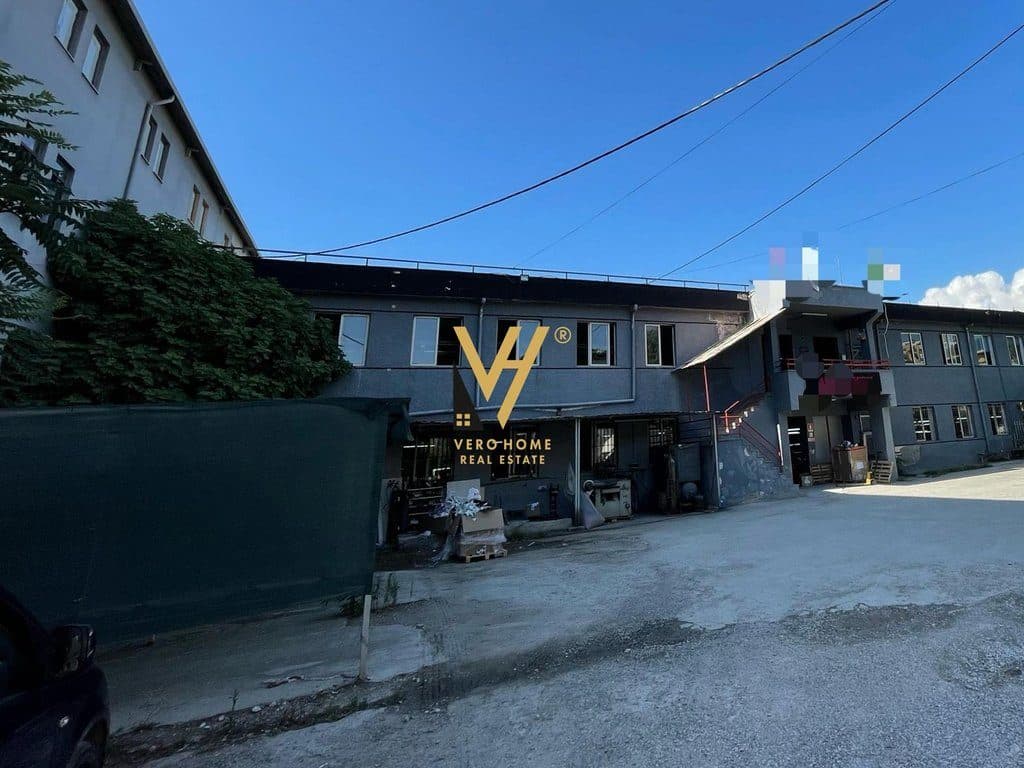 JEPE MAGAZINE 1.300 M2 ME QERA NE ALLIAS 3.900 EURO 3