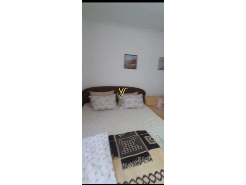 JEPET APARTAMENT 1+1+BLK ME QERA TE BRRYLI 55.000 LEKE 3