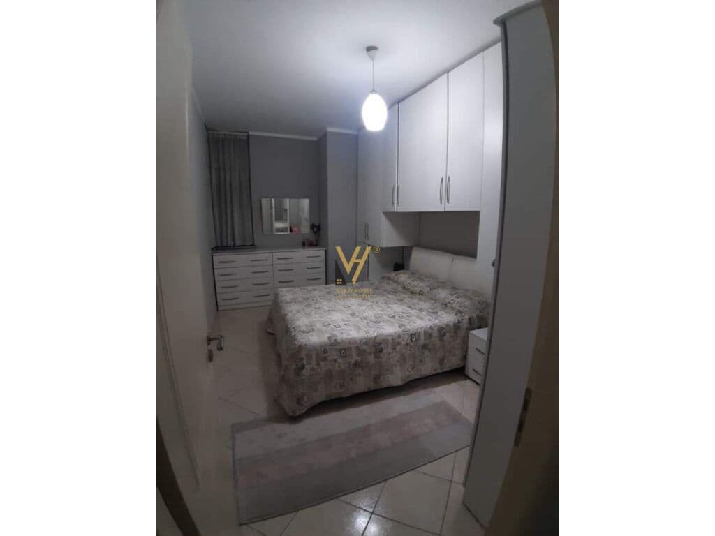 Shitet apartament 1+1 te Kthesa e Kamzes 72 m2 3