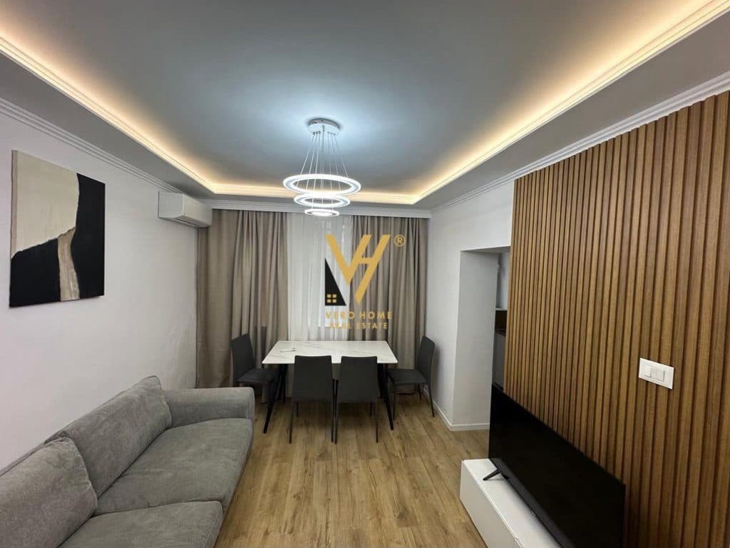 JEPET APARTAMENT 2+1 ME QERA TE RRUGA E KAVAJES 73.000 LEKE 2