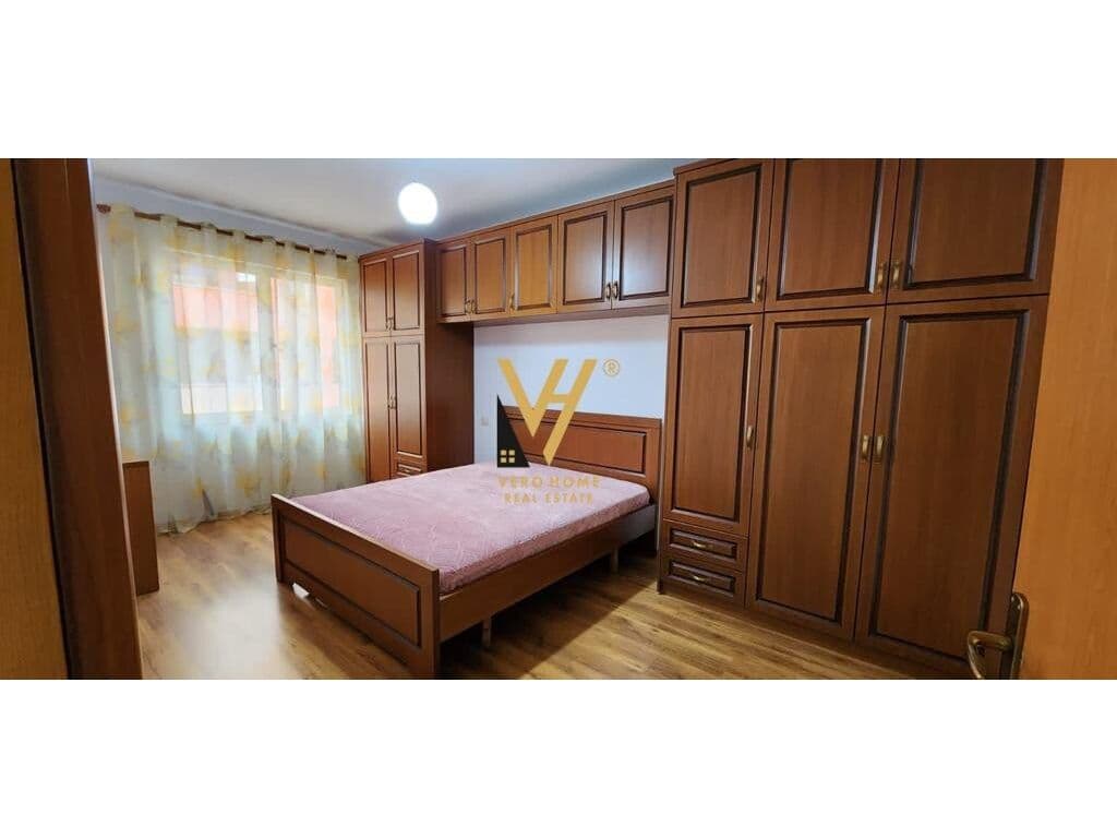 Jepet Apartament 2+1+2+ballkon me qera te Unaza e Re 109 m2 3