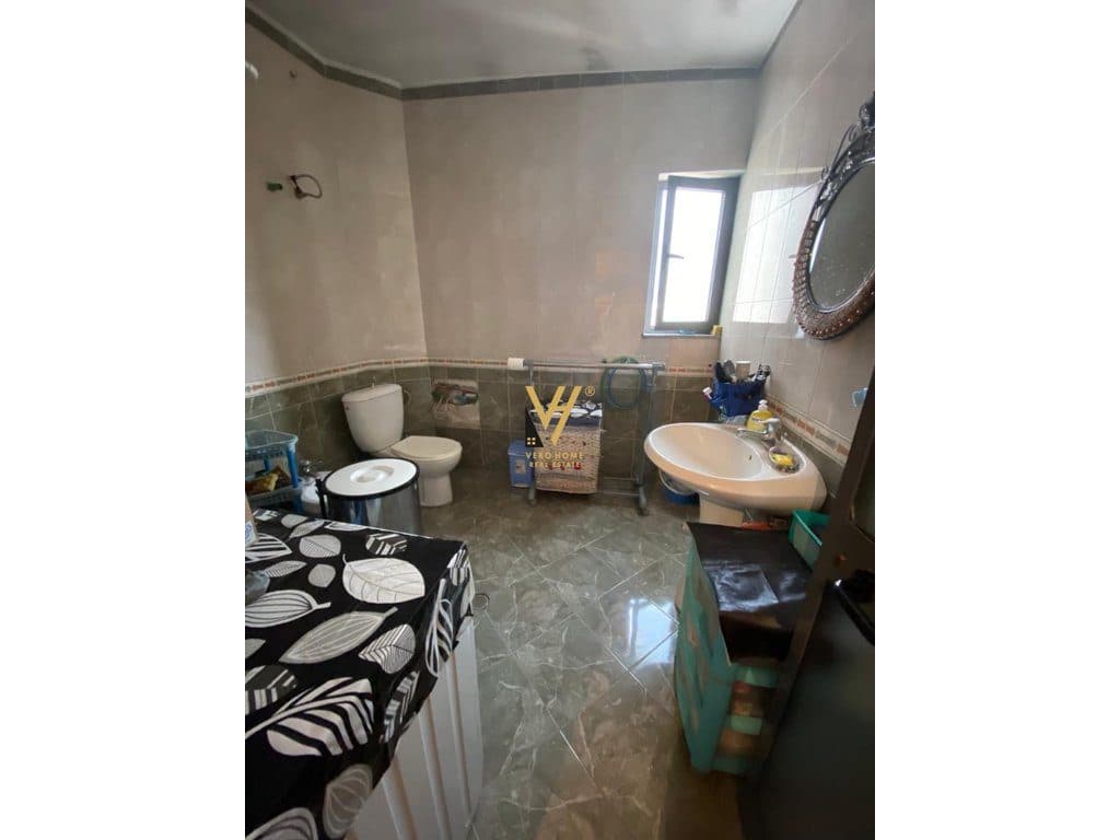 SHITET APARTAMENT 2+1+BLK TE 21 DHJETORI 180.000 EURO 4