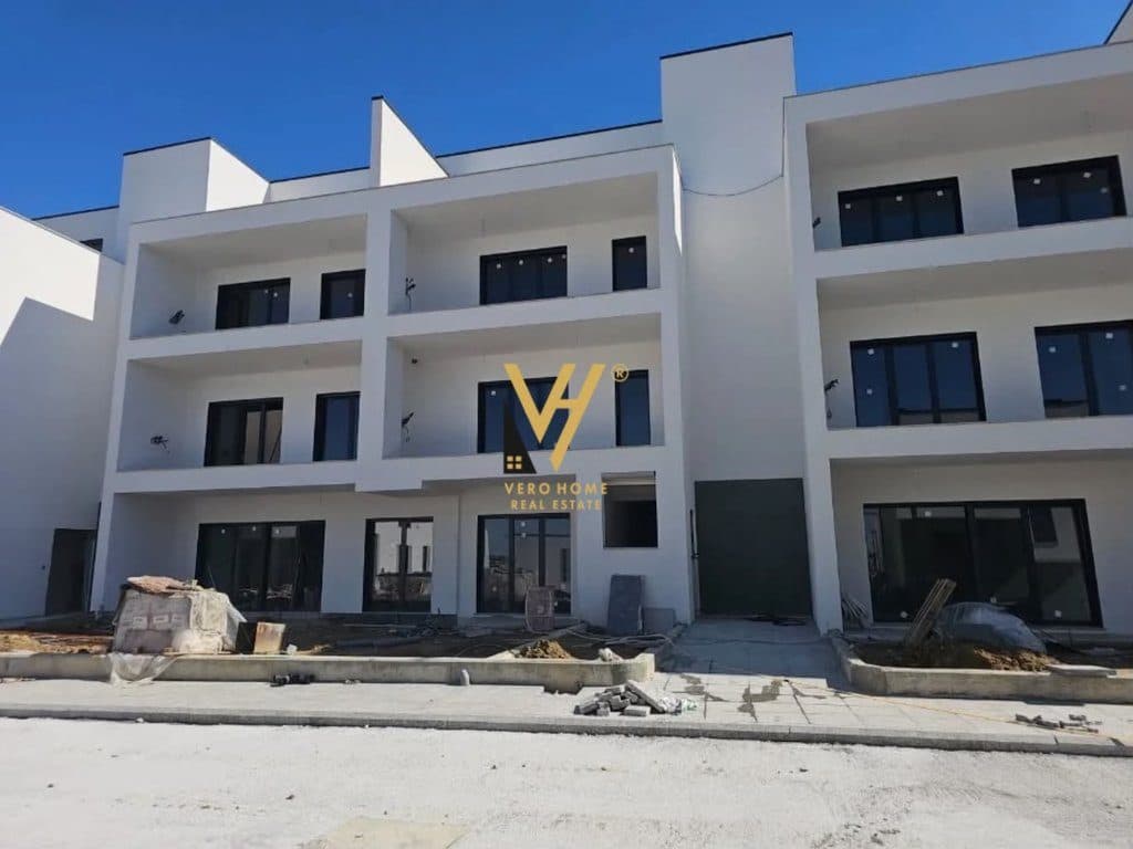 SHITET APARTAMENT 2+1+2 NE FARKE TE VOGEL 305.000 EURO