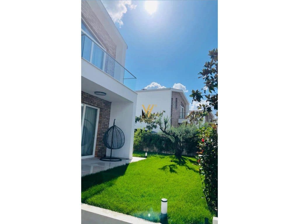JEPET VILE LUKSOZE TRE KATESHE ME QERA TE TEG 5.000 EURO 2