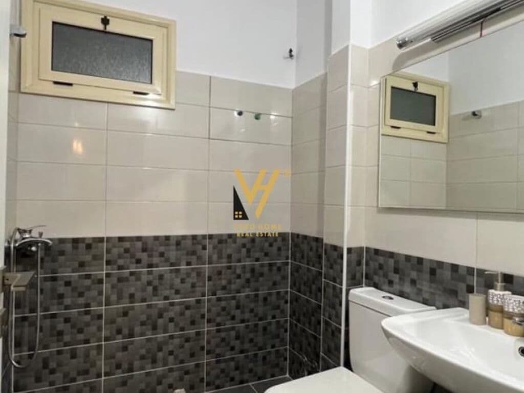 Shitet Apartament 2+1 ne Lungomare , Vlore 113 m2 2