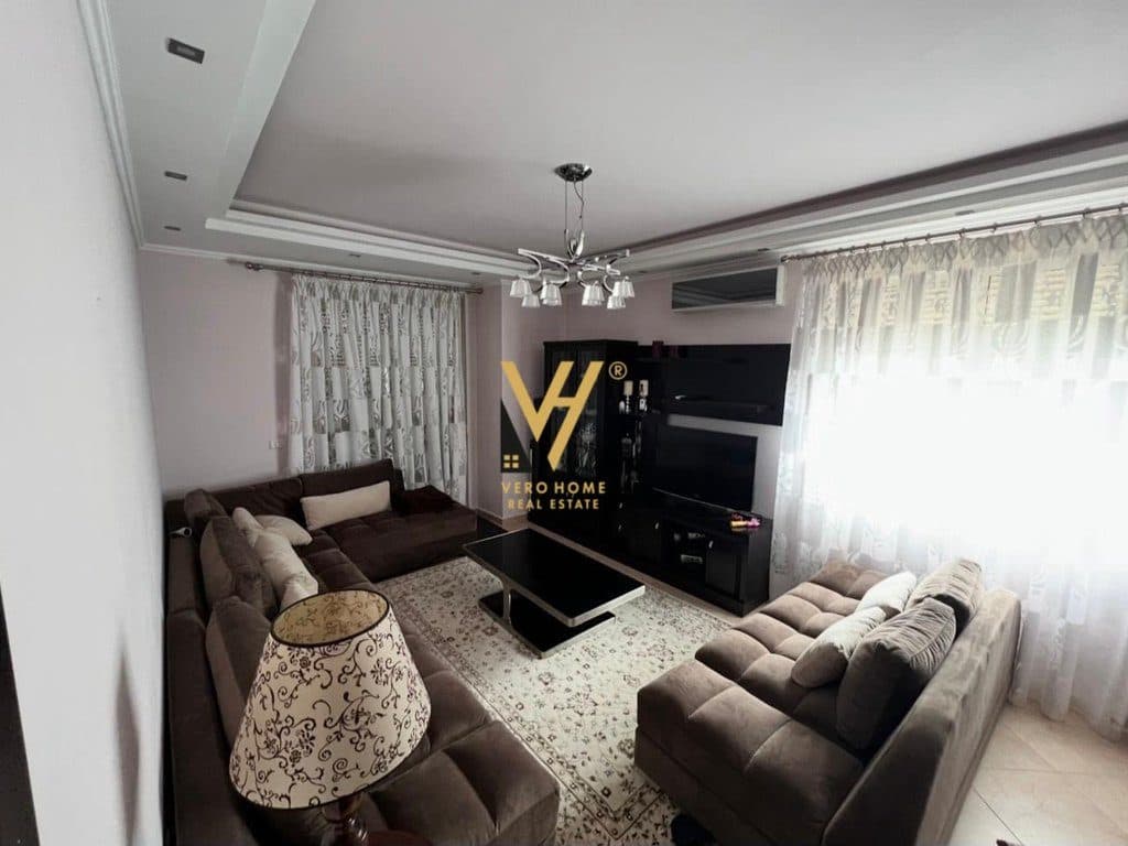 JEPET APARTAMENT 2+1+BLK ME QERA TE KOMUNA E PARISIT 850 EURO