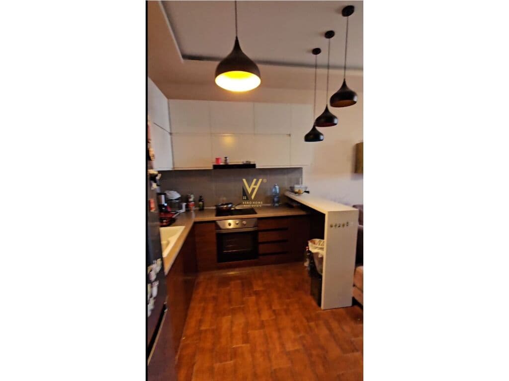 Shitet Apartament 1+1+ballkon ne Yzberisht pran Spitalit Amerikan 3 85 m2 2