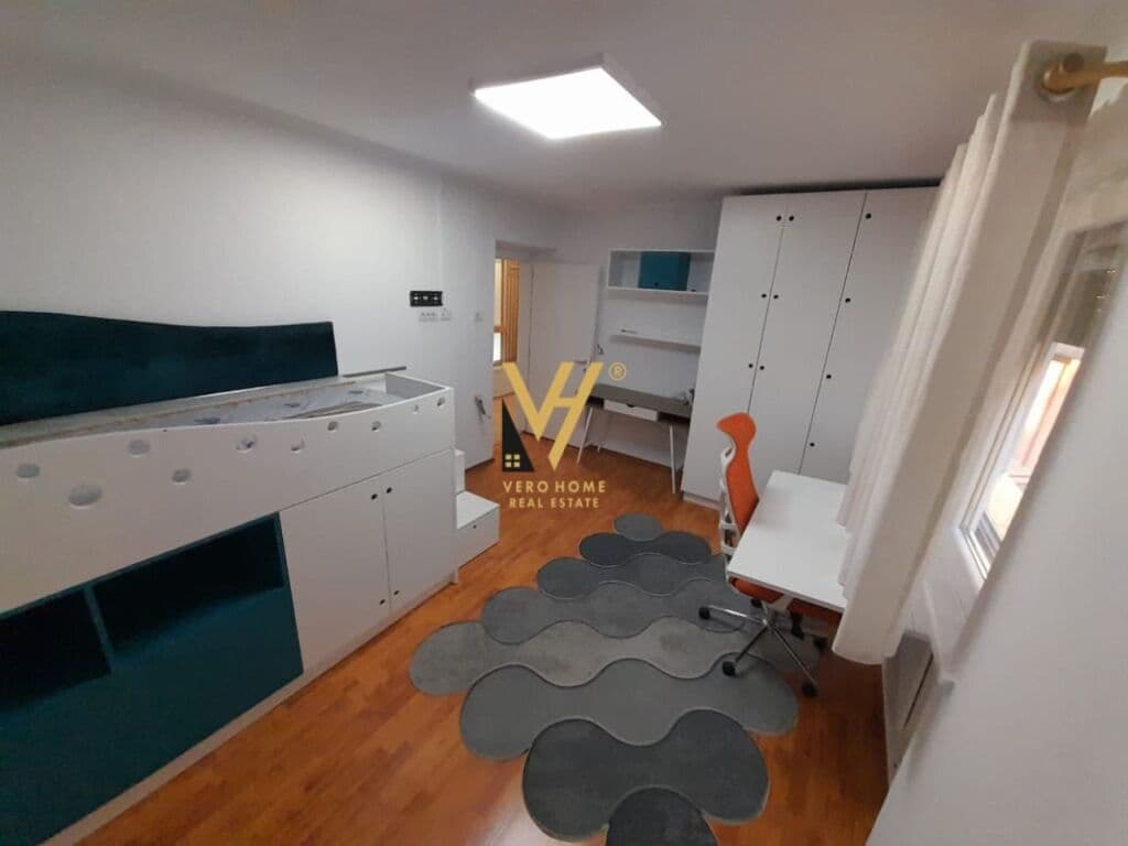 Shitet apartament 2+1 te 21 Dhjetori 75 m2 2
