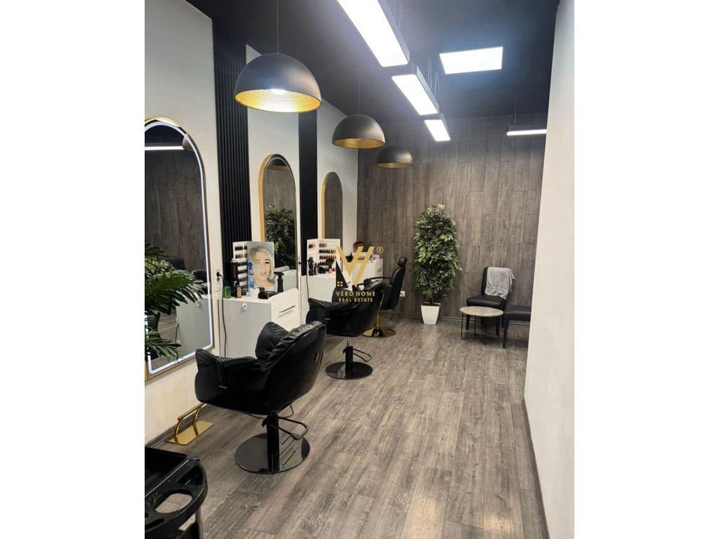 JEPET PARUKERI 33 M2 ME QERA TEK VIZION PLUS 75.000 LEKE 4