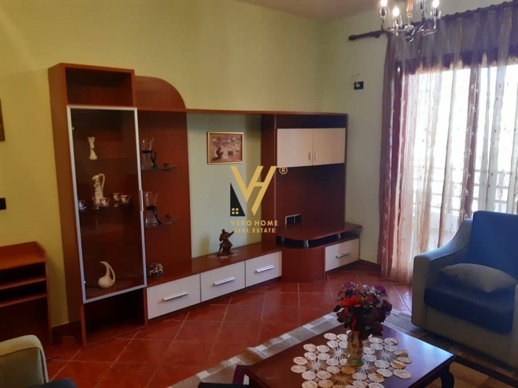 JEPET APARTAMENT 2+1 ME QERA TE RRUGA E KAVAJES 650 EURO 2