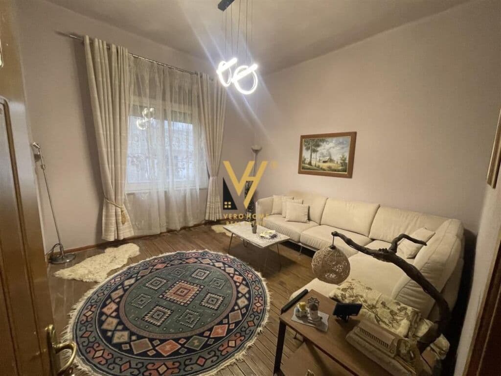 Jepet Apartament 3+1 me qera te Rruga 4 Deshmoret 150 m2 2