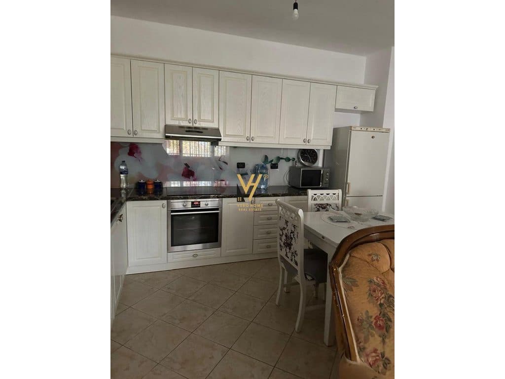 SHITET APARTAMENT 1+1+BLK TE DAJTI EKSPRES 160.000 EURO 2