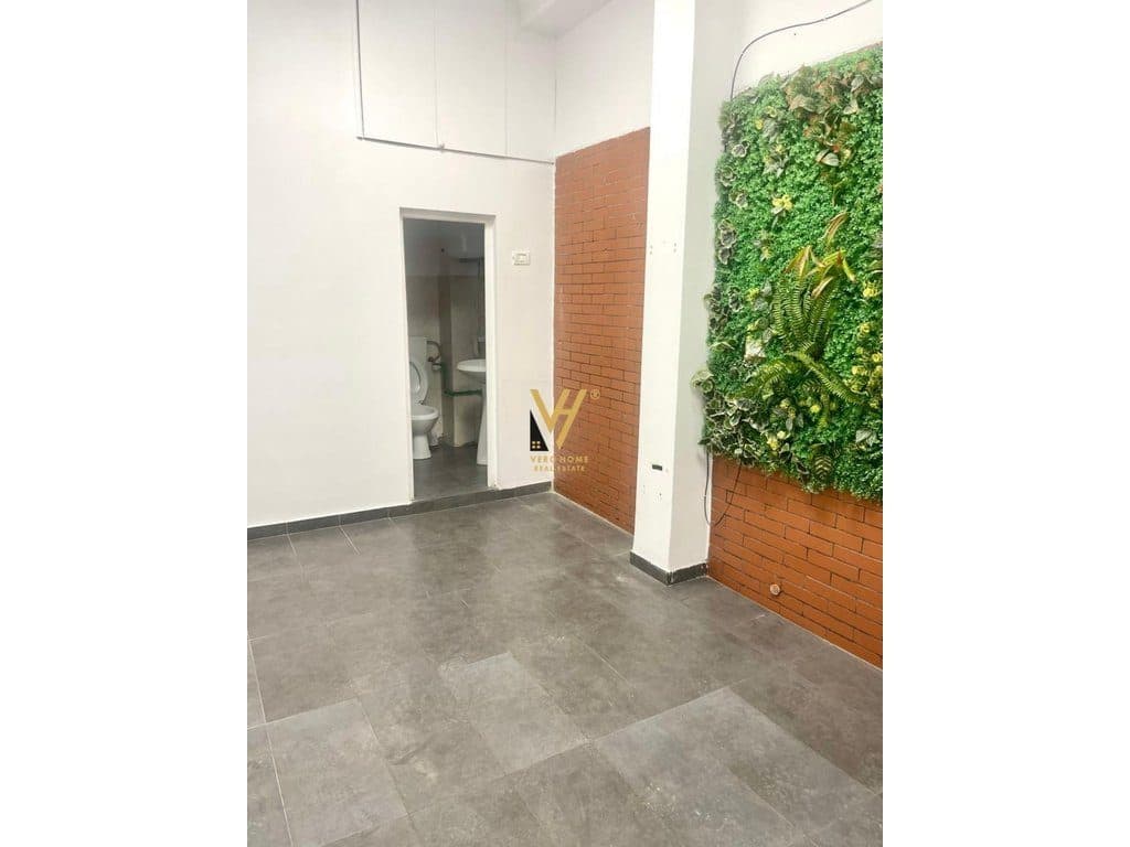 JEPET DYQAN 20 M2 ME QERA TE 21 DHJETORI 35.000 LEKE 1