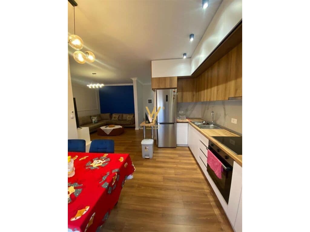 Jepet Apartament 2+1+ballkon me qera pran Kompleksi Halili 79 m2 2