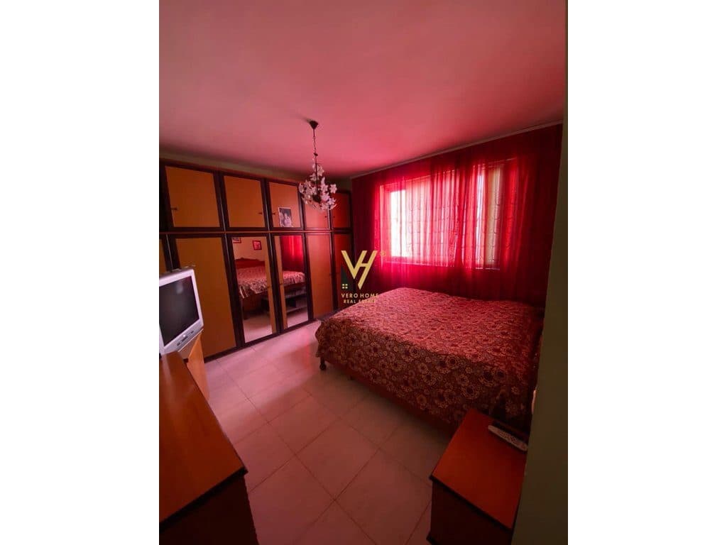 JEPET APARTAMENT 2+1+BLK ME QIRA TE KOMUNA E PARISIT 65.000 LEKE 2