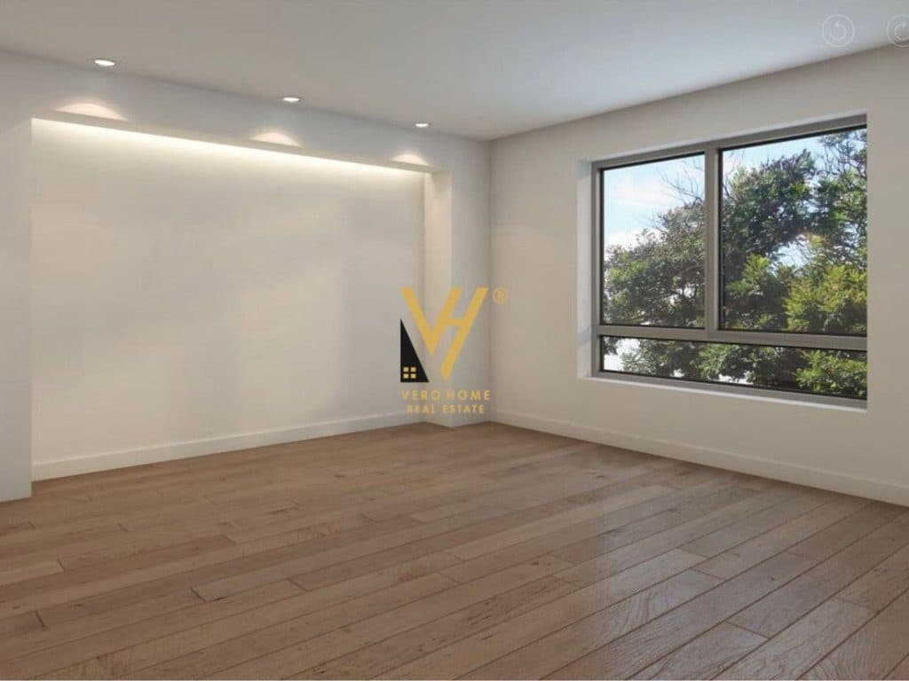JEPET ZYRE 138 M2 ME QERA TE KOMUNA E PARISIT 1.800 EURO