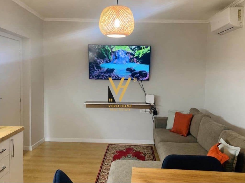 SHITET APARTAMENT 2+1+2+BLK TE STACIONI TRENIT 260.000 EURO