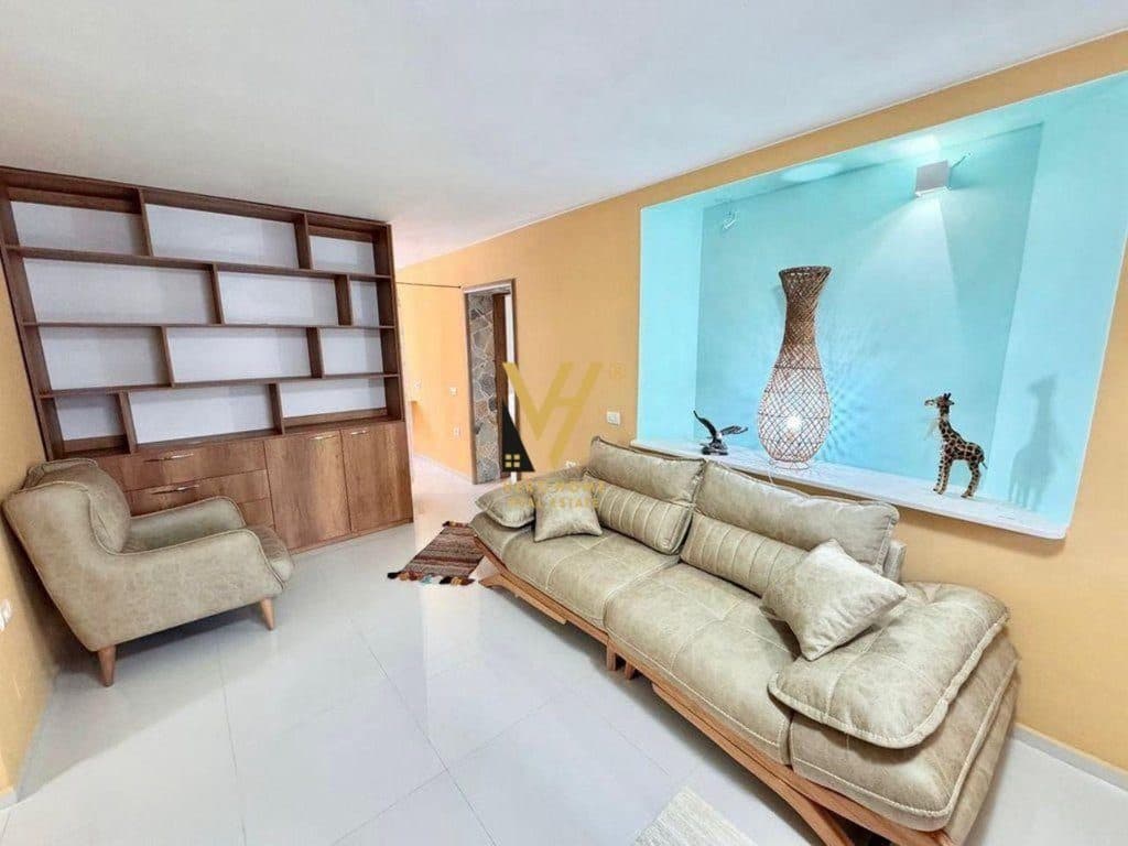 JEPET APARTAMENT 2+1 ME QERA TEK SHESHI WILLSON 750 EURO