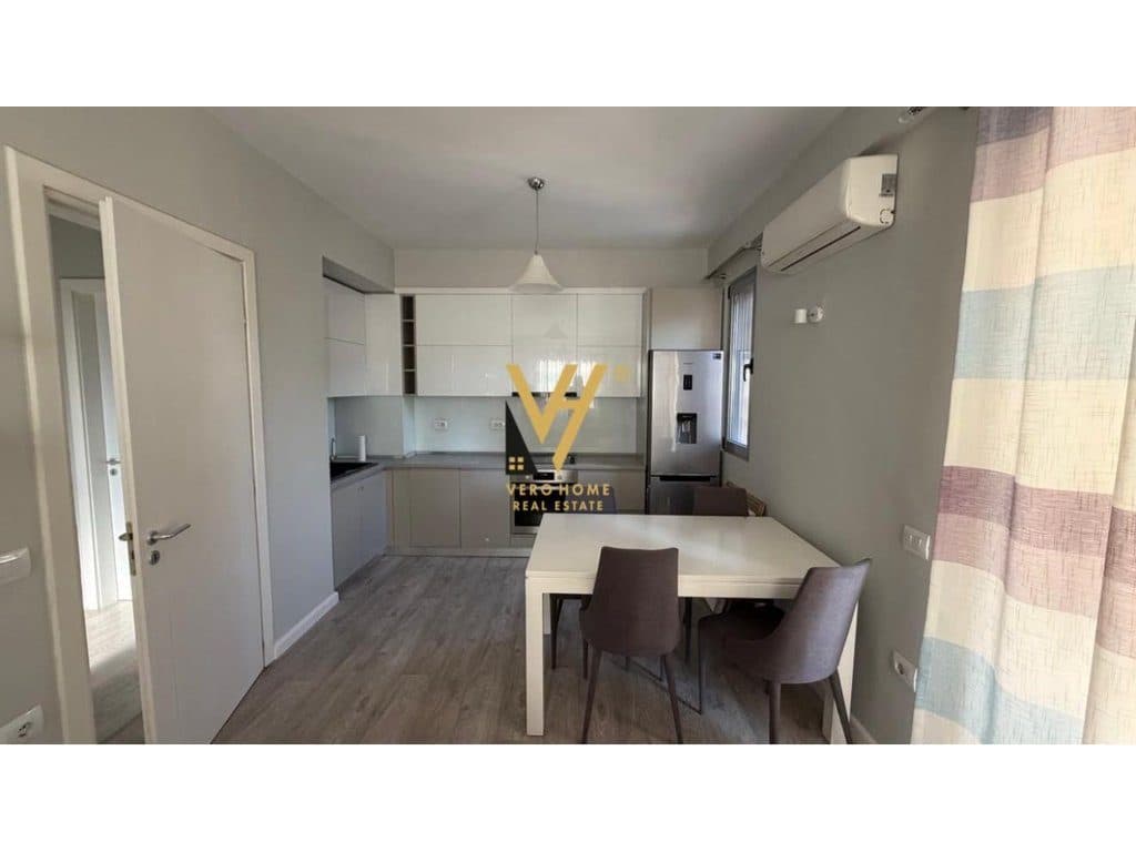 JEPET APARTAMENT 2+1+BLK ME QERA LIQENI THATE 65.000 LEKE 2