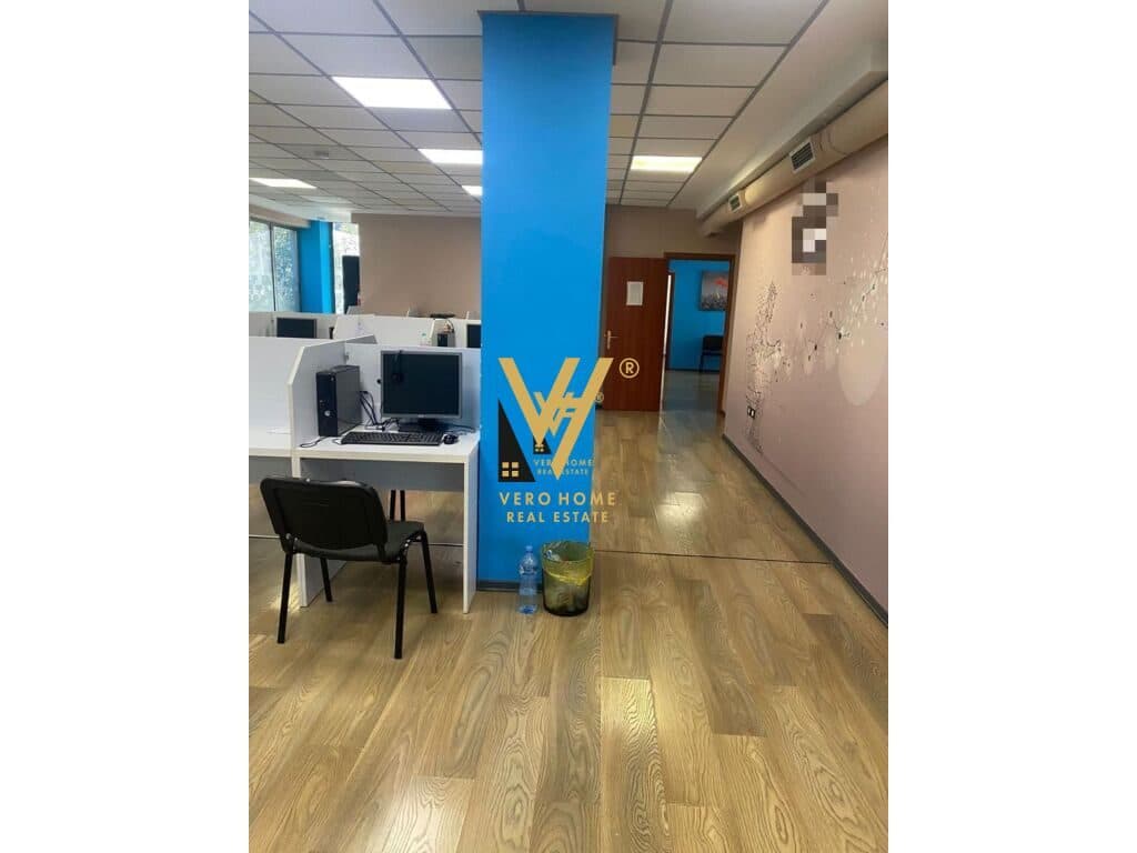 JEPET AMBIENT BIZNESI 280 M2 ME QERA TE SELVIA 3.000 EURO