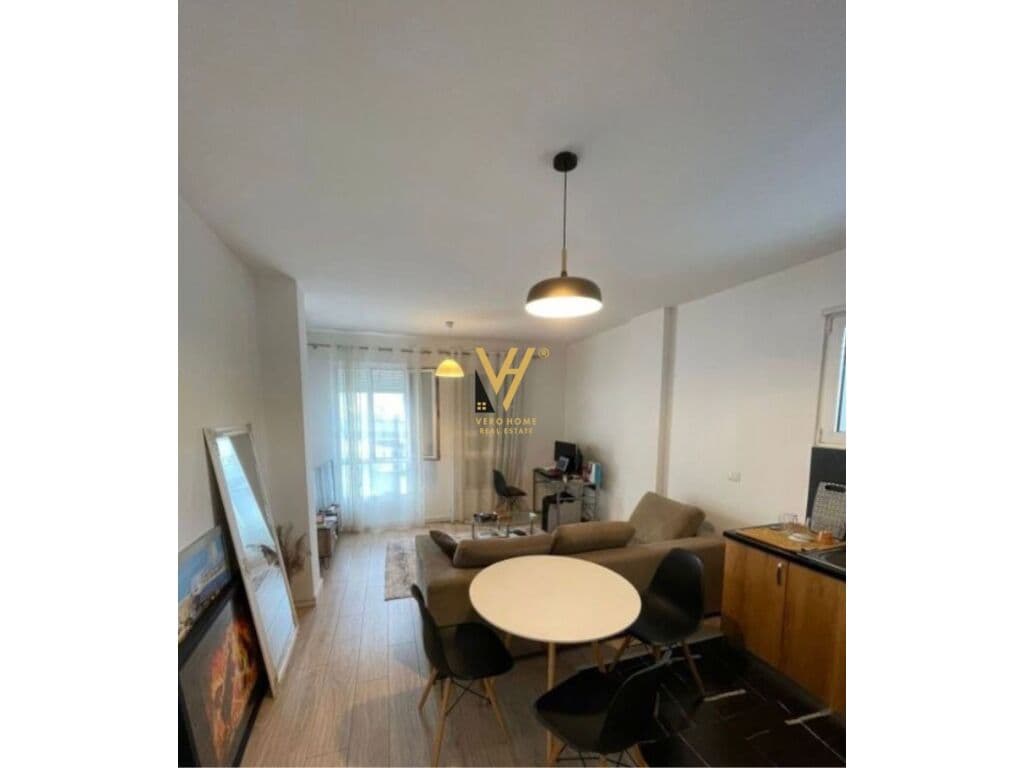 Jepet Apartament 1+1+ballkon me qera te Kopshti Zoologjik 72 m2